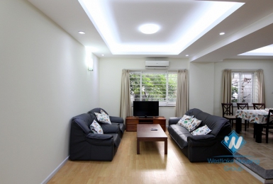 A nice 5 bedroom house by the West Lake side for rent in Tay Ho